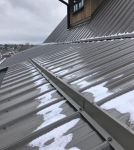 Common-steel-building-problems-and-solutions-Metal-roof-snow-guards